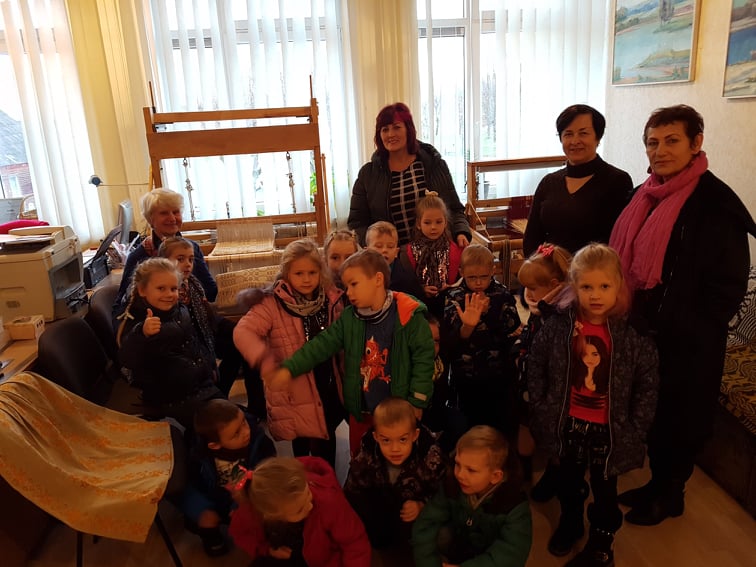 EDUKACINĖ VALANDĖLĖ ,,AUDINIŲ GROŽIO PASLAPTIS”